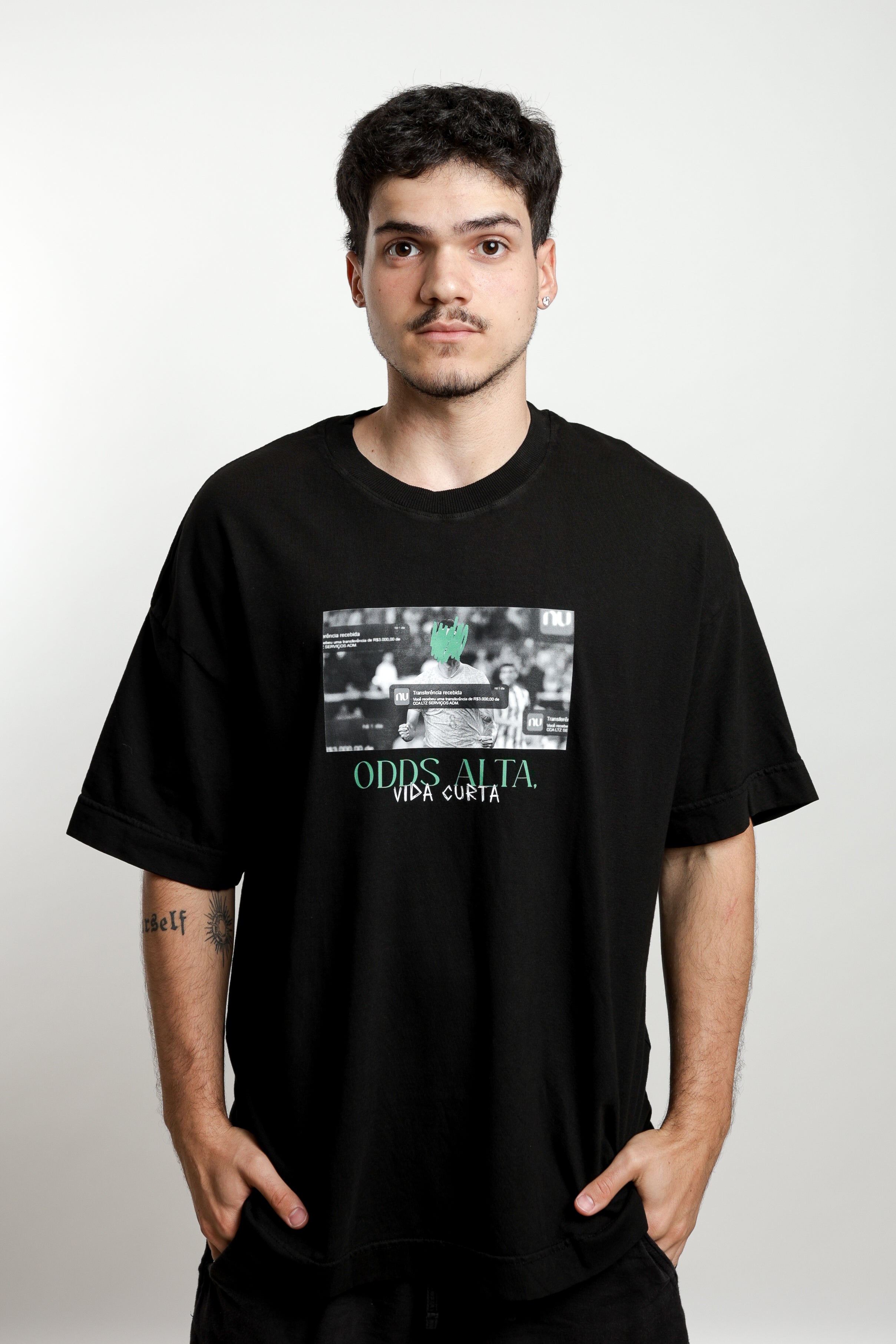 Camiseta Oversized Odds Alta
